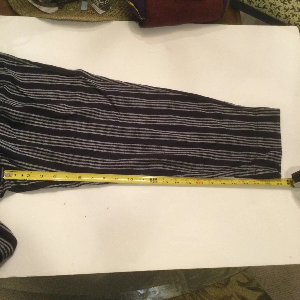 Loft Outlet Linen Blend High-Rise Stripped Cropped Pants Size 10P - Picture 11 of 11